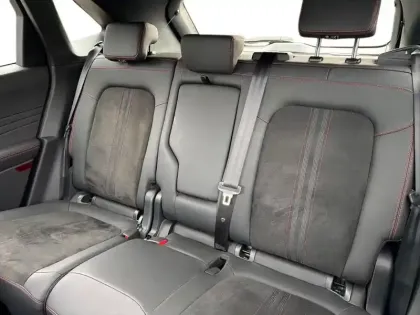 Photo 7 Ford Kuga  2.5 Duratec 243ch Hybride Rechargeable ST-Line X Powershift