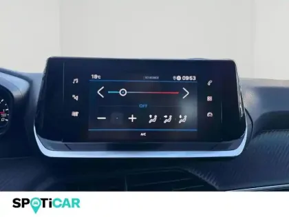 Photo 12 Peugeot 208  1.2 PureTech 100ch S&S Style EAT8
