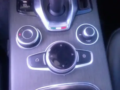 Photo 11 Alfa Romeo Stelvio  2.2 Diesel 160ch Super AT8 MY19