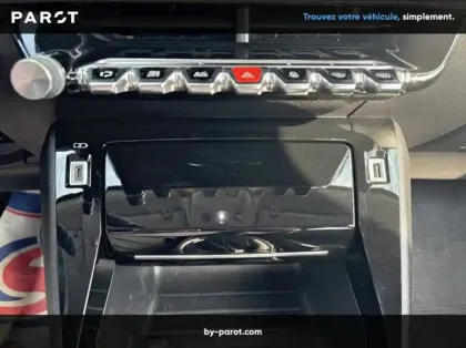 Photo 21 Peugeot 2008 PureTech 100 S&S BVM6 Allure Pack