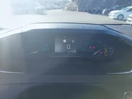 Photo 9 Peugeot 208  Electrique 50 kWh 136ch