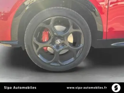 Photo 8 Alfa Romeo Tonale  1.3 Ibrida Plug-In 270 ch AT6 e-Q4