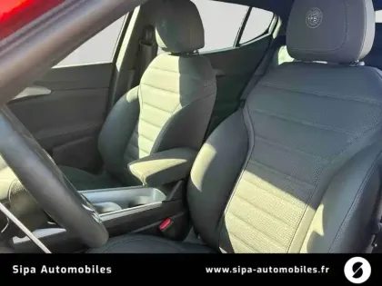 Photo 11 Alfa Romeo Tonale  1.3 Ibrida Plug-In 270 ch AT6 e-Q4