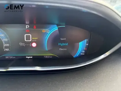 Photo 18 Peugeot 3008  Hybrid 225 e-EAT8
