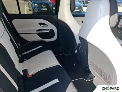Photo 19 Mercedes GLB  200