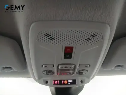 Photo 16 Peugeot 208  Hybrid 100 e-DCS6