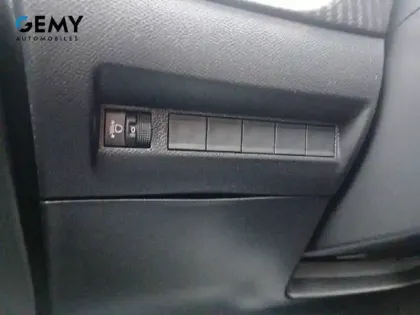Photo 20 Peugeot 208  Hybrid 100 e-DCS6