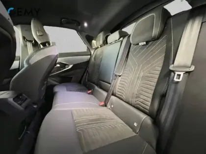 Photo 20 Peugeot 3008  Hybrid 136 e-DCS6