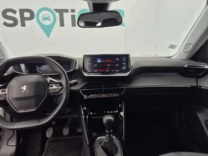 Photo 22 Peugeot 2008  PureTech 130 S&S BVM6
