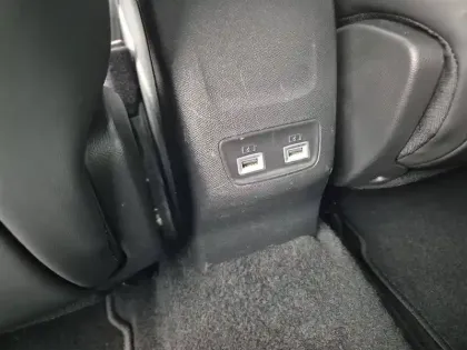 Photo 35 Peugeot 2008  PureTech 130 S&S BVM6