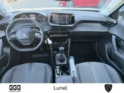 Photo 7 Peugeot 2008  PureTech 130 S&S BVM6