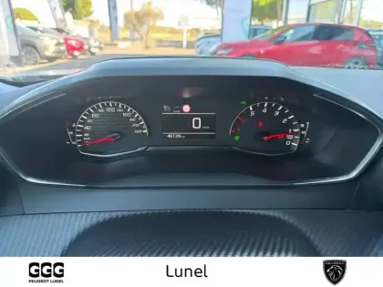 Photo 16 Peugeot 2008  PureTech 130 S&S BVM6