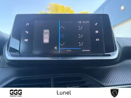 Photo 24 Peugeot 2008  PureTech 130 S&S BVM6