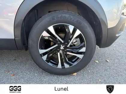 Photo 10 Peugeot 2008  PureTech 130 S&S BVM6