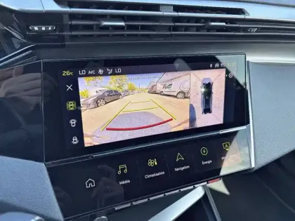 Photo 14 Peugeot 408  PHEV 180 e-EAT8