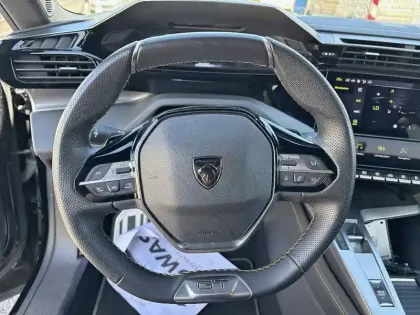 Photo 16 Peugeot 408  PHEV 180 e-EAT8