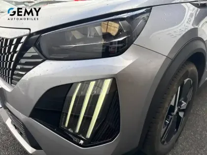 Photo 17 Peugeot 2008  Hybrid 136 e-DCS6