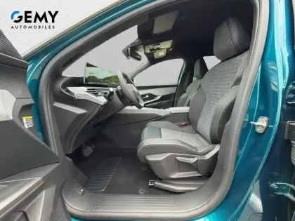 Photo 8 Peugeot 5008  Hybrid 145 ch e-DCS6