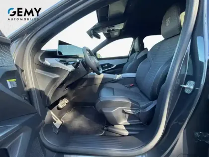 Photo 8 Peugeot 5008  Hybrid 145 ch e-DCS6