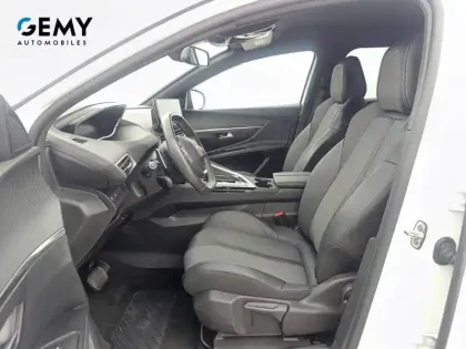 Photo 8 Peugeot 5008  Hybrid 136 e-DCS6