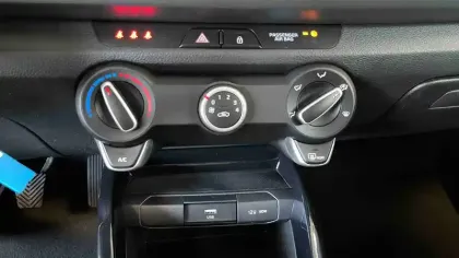 Photo 15 Kia Rio  1.2 DPi 84ch BVM5