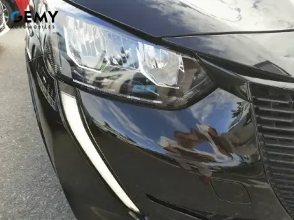 Photo 24 Peugeot 208  Electrique 50 kWh 136ch