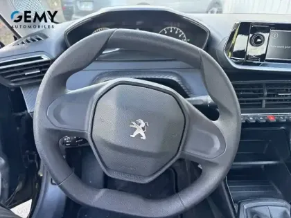 Photo 12 Peugeot 208  PureTech 75 S&S BVM5