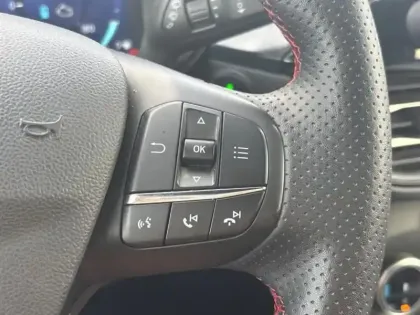 Photo 12 Ford Kuga  2.5 Duratec 190ch FHEV E85 ST-Line X BVA