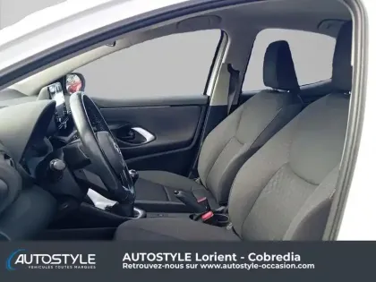 Photo 12 Toyota Yaris  70 VVT-i Dynamic 5p MY22
