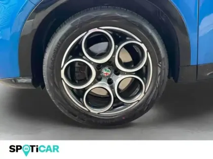Photo 9 Alfa Romeo Tonale  1.5 Hybrid 160ch Ti TCT