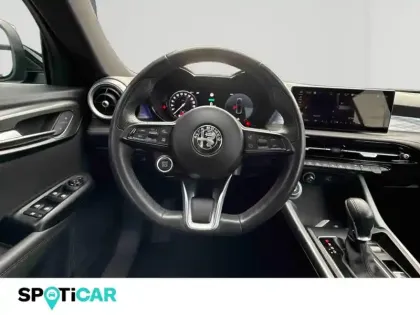 Photo 11 Alfa Romeo Tonale  1.5 Hybrid 160ch Ti TCT