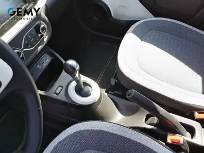 Photo 11 Renault Twingo  III Achat Intégral - 21