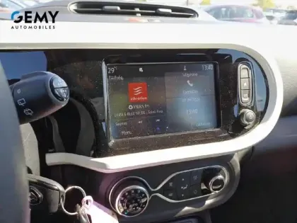 Photo 14 Renault Twingo  III Achat Intégral - 21