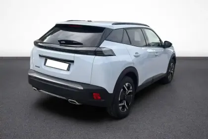 Photo 5 Peugeot 2008  PureTech 130 S&S EAT8