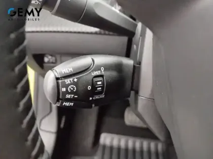 Photo 17 Peugeot 208  Electrique 51 kWh 156ch