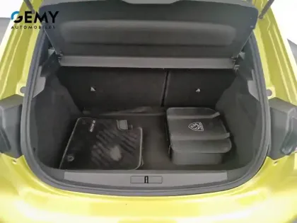 Photo 9 Peugeot 208  Electrique 51 kWh 156ch