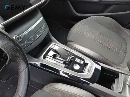 Photo 11 Peugeot 308  PureTech 130ch S&S EAT8