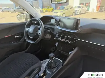 Photo 12 Peugeot 2008  PureTech 100 S&S BVM6