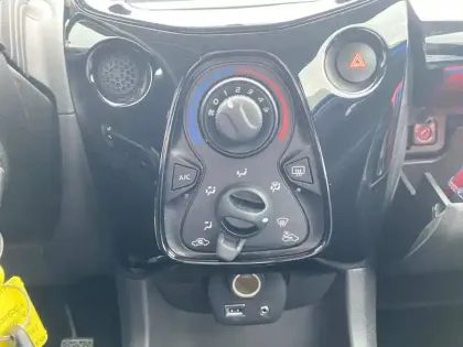 Photo 20 Peugeot 108  VTi 72ch BVM5