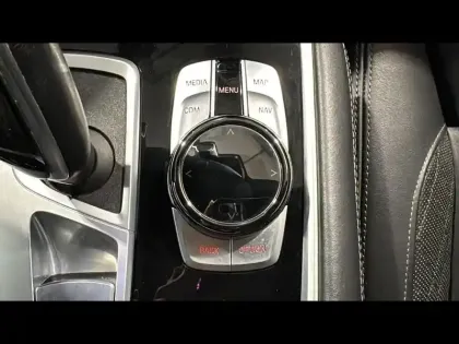 Photo 11 BMW Serie 7 Série 7 745eA 394ch M Sport 17cv