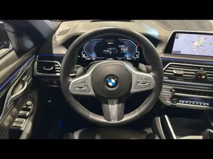 Photo 8 BMW Serie 7 Série 7 745eA 394ch M Sport 17cv