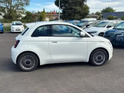 Photo 7 Fiat 500  e 95ch Icône BERLINE 23.8 KWH
