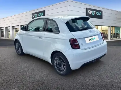 Photo 5 Fiat 500  e 95ch Icône BERLINE 23.8 KWH