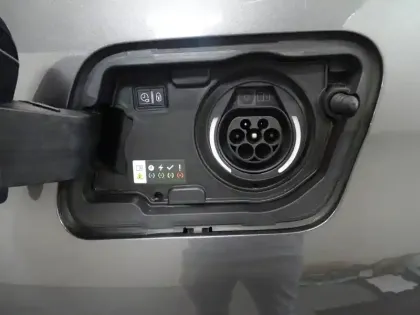 Photo 7 Peugeot 3008  HYBRID 225ch GT e-EAT8