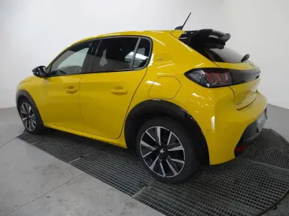 Photo 6 Peugeot 208  1.2 PureTech 130ch S&S GT EAT8