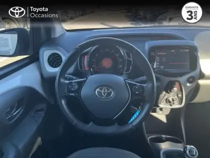 Photo 8 Toyota Aygo  1.0 VVT-i 72ch x-play 5P MY19