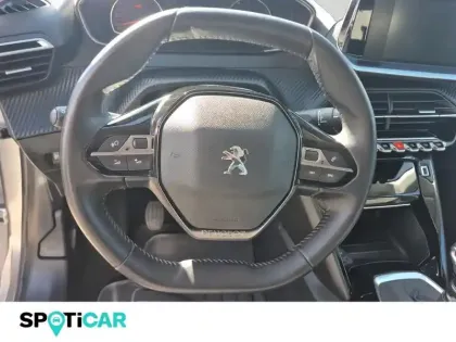 Photo 12 Peugeot 208  1.2 PureTech 100ch S&S Allure