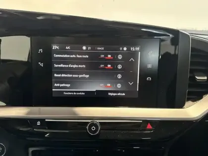 Photo 13 Opel Mokka  -e 136ch Edition Carplay Camera