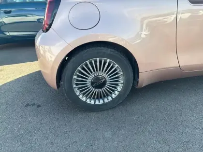Photo 10 Fiat 500  e 95ch Icône MY22 Berline 23.8 kWh