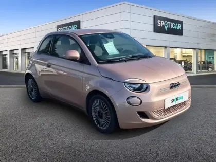 Photo 26 Fiat 500  e 95ch Icône MY22 Berline 23.8 kWh
